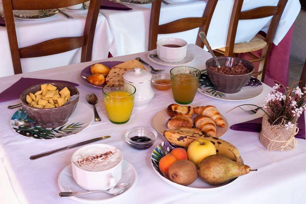 Le Pigeonnier Du Perron Hotel Availles Comodidades foto