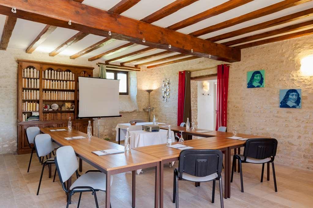 Le Pigeonnier Du Perron Hotel Availles Comodidades foto