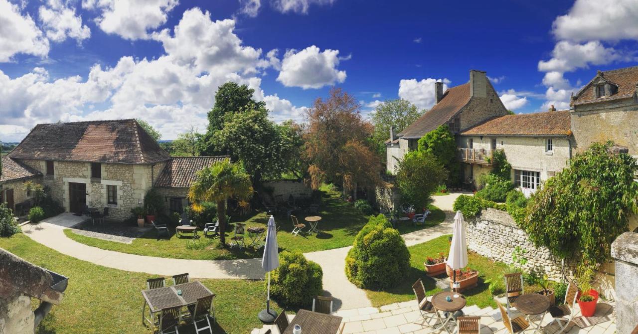 Le Pigeonnier Du Perron Hotel Availles Exterior foto