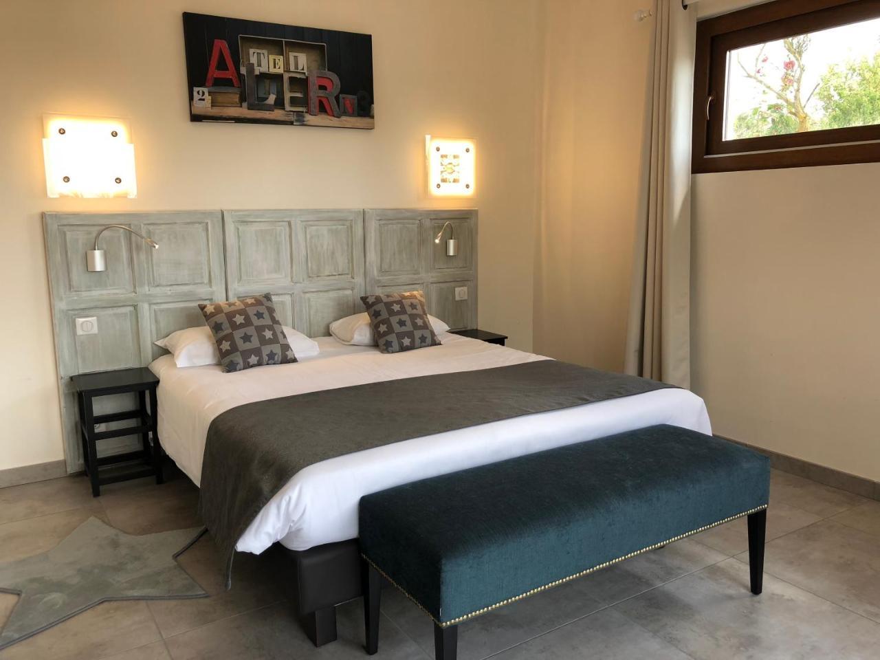 Le Pigeonnier Du Perron Hotel Availles Exterior foto