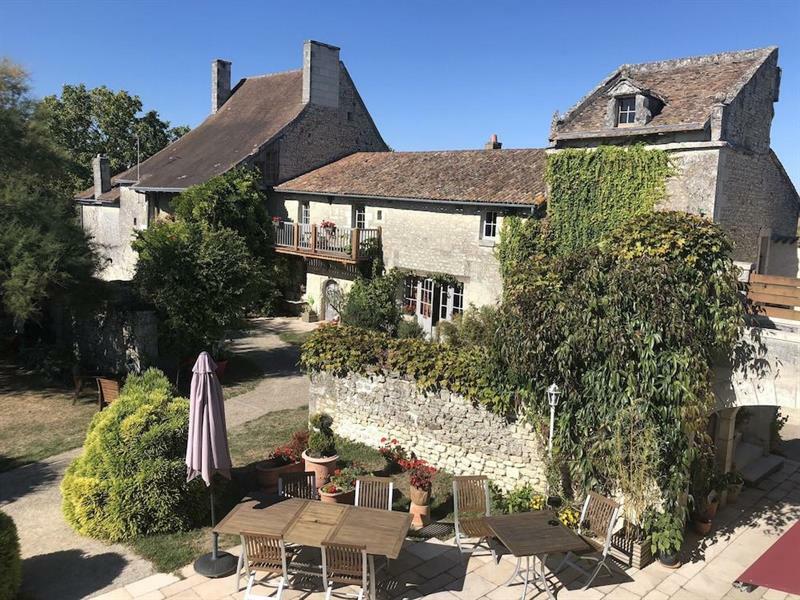 Le Pigeonnier Du Perron Hotel Availles Exterior foto